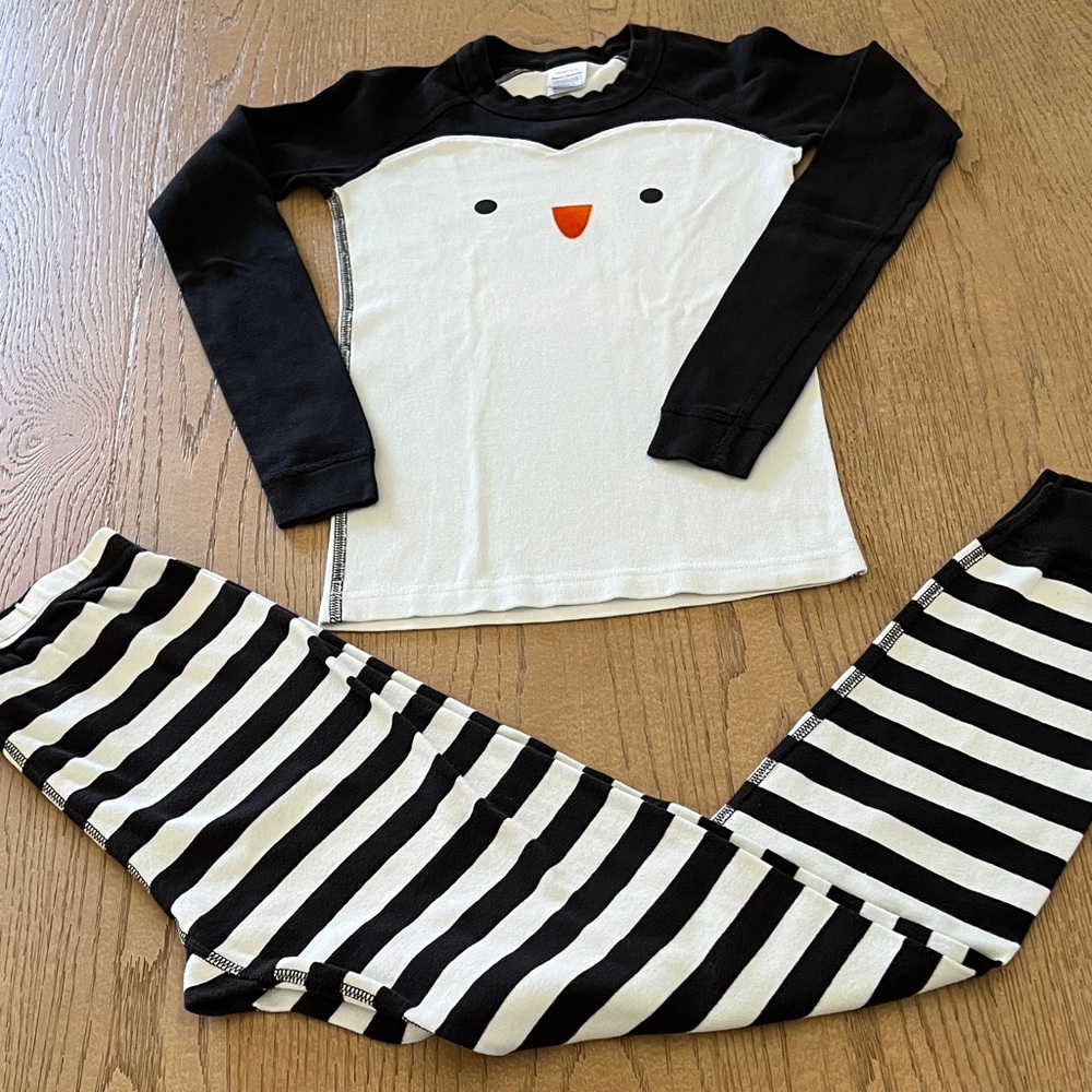 Hanna Andersson Kids Penguin  Pajama Set - size 12